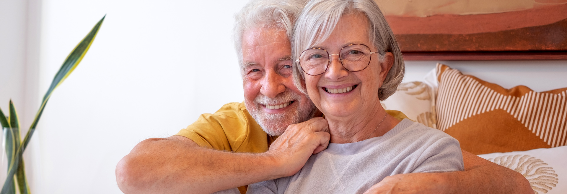 Porträt eines älteren Paares zu Hause